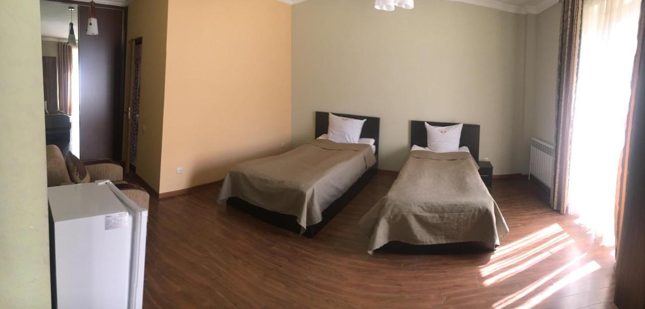 Hotel Central Jermuk Exterior photo