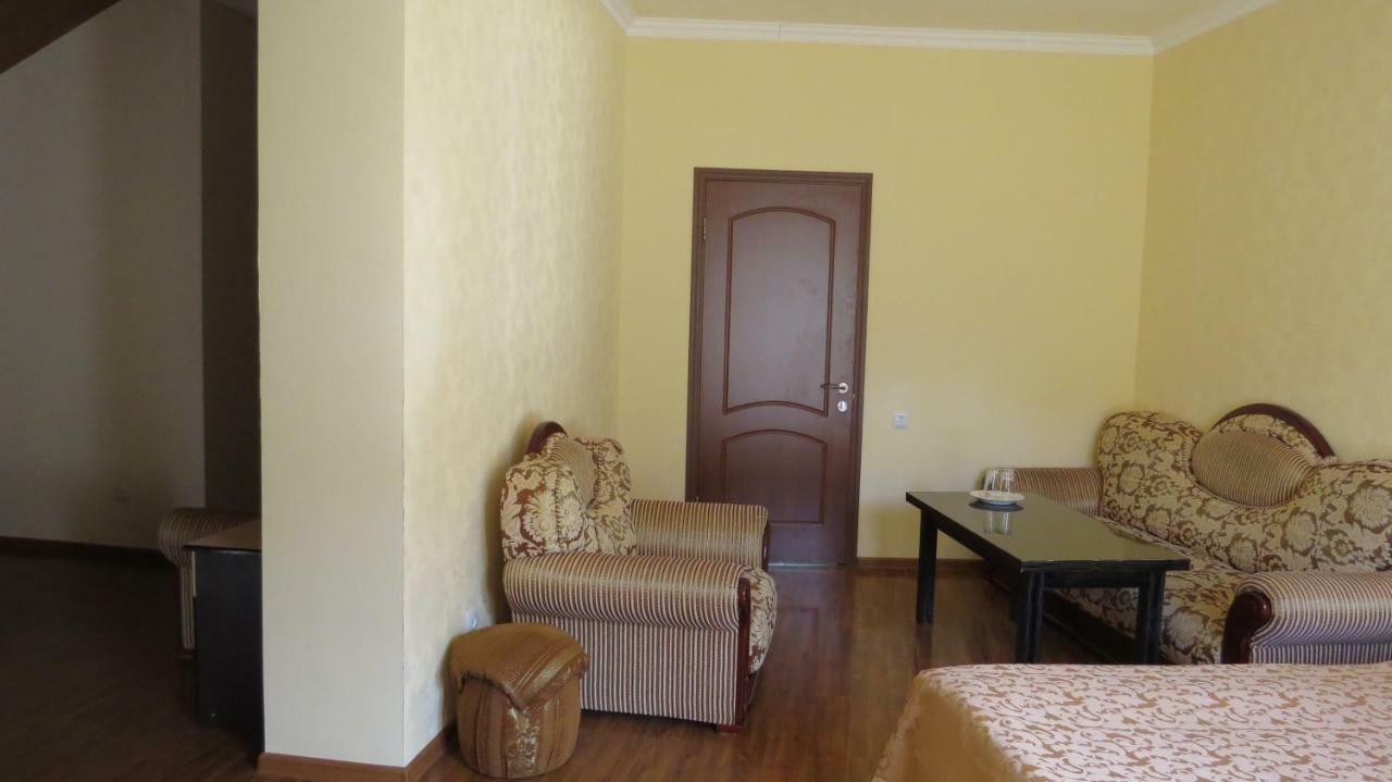 Hotel Central Jermuk Exterior photo
